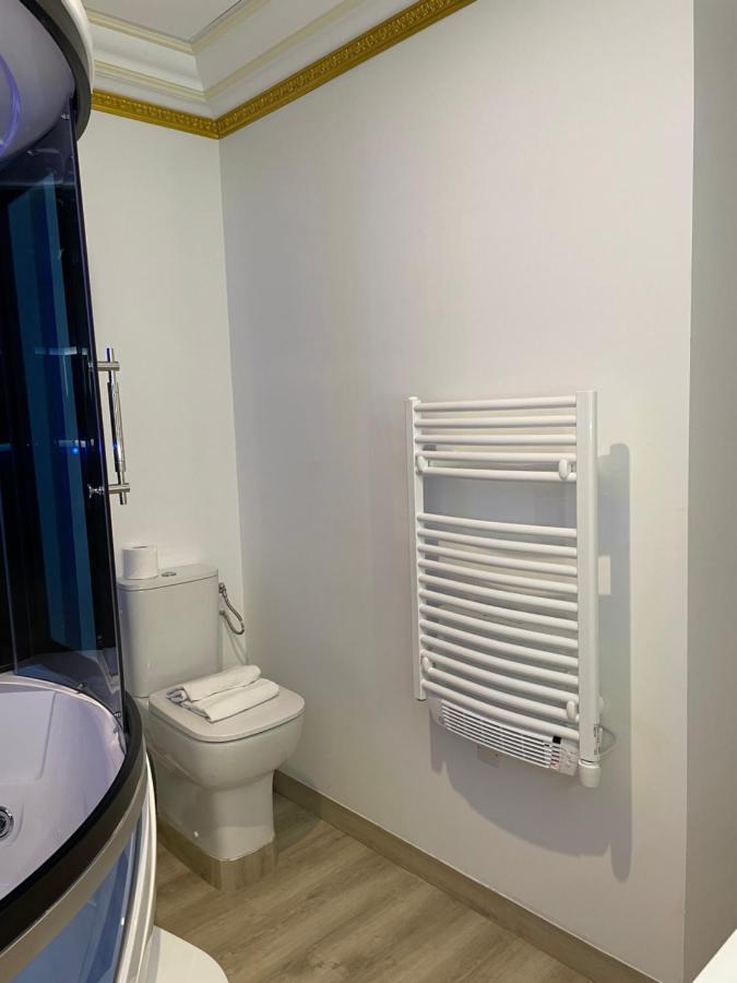 Appartement Maison De L'Eglise Du Couvent 나르본 외부 사진